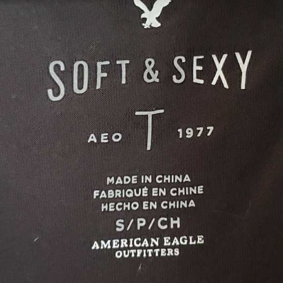 AE Soft & Sexy tee "Pretty Cool" - Picture 2 of 3